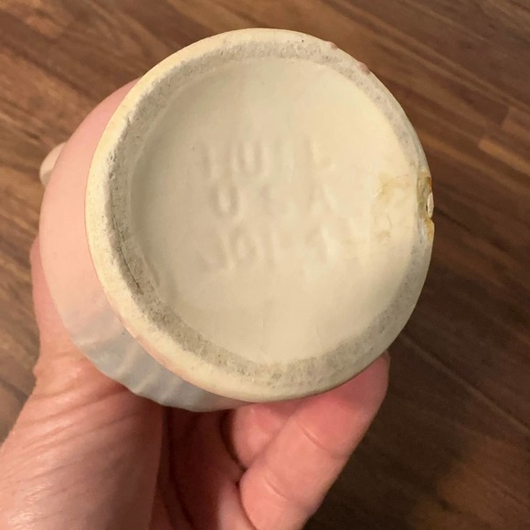 Vintage Hull Flower Vase, Orchid Motif, Double Handle, USA made, 1930s - Picture 4 of 6